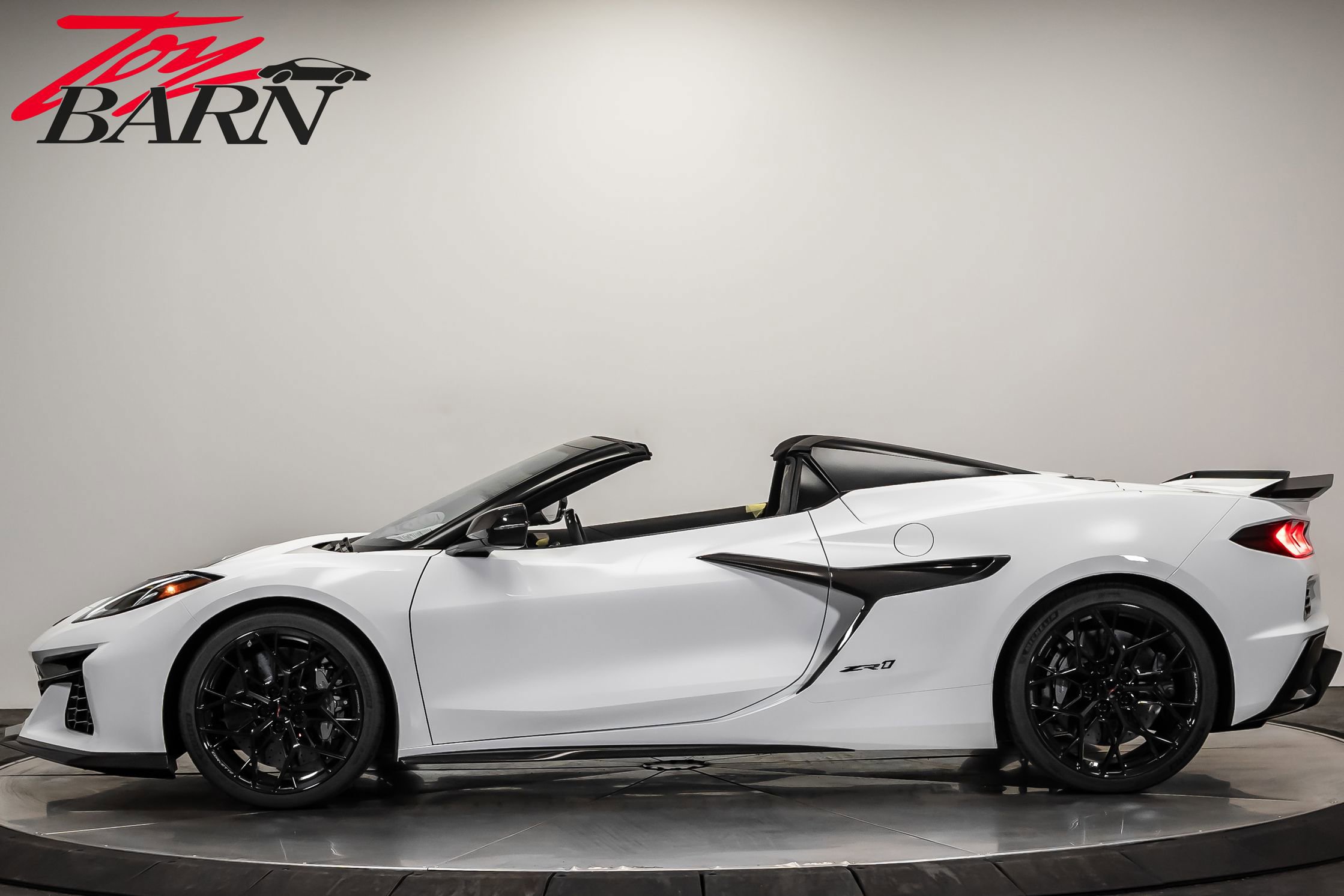 Used 2025 Chevrolet Corvette ZR1 w/ Stealth Interior Trim Package image 2