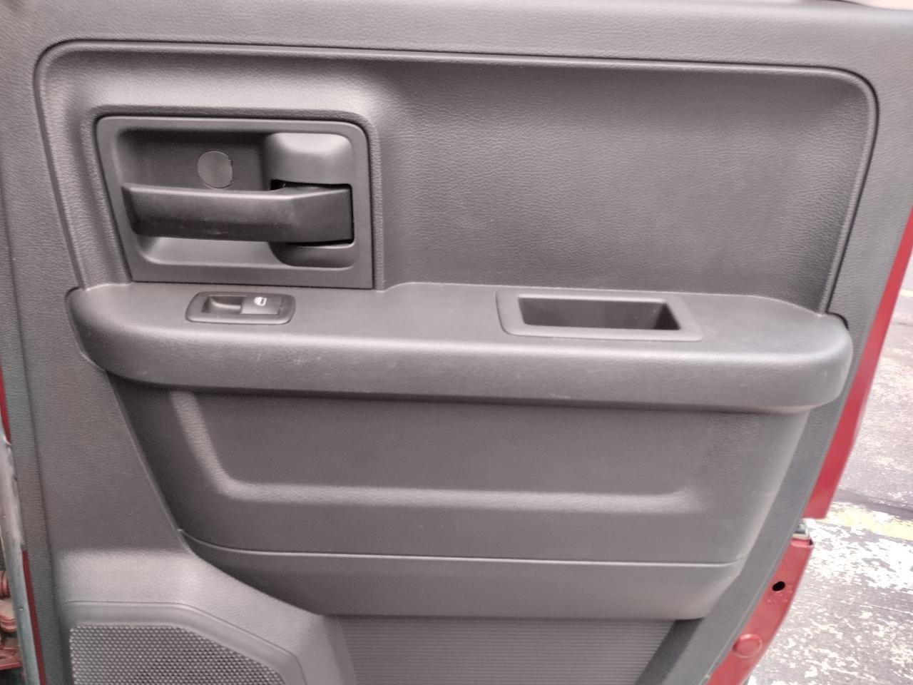 Used 2012 RAM 1500 Express RWD image 46