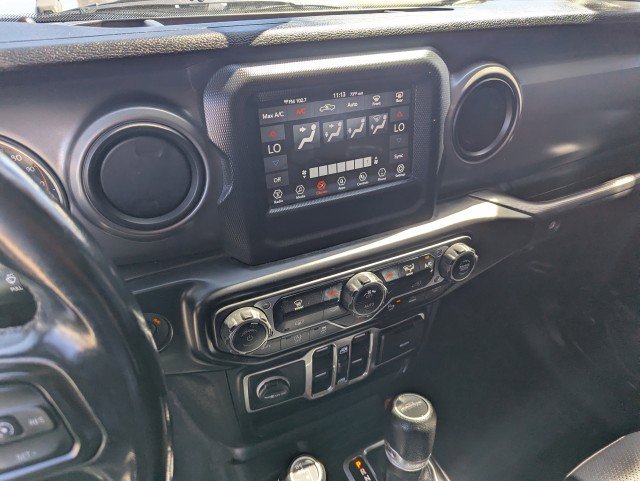 Used 2021 Jeep Gladiator Willys AWD/4WD image 17
