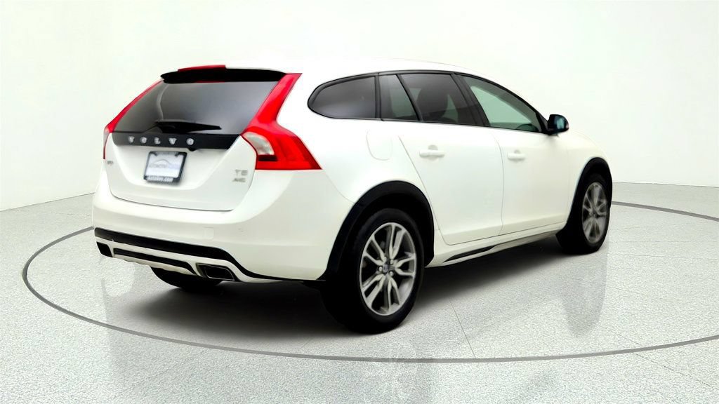 Used 2015 Volvo V60 T5 Cross Country w/ Convenience Package AWD/4WD image 5