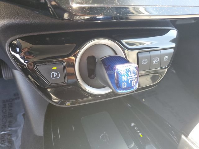 Used 2022 Toyota Prius Prime XLE FWD image 25