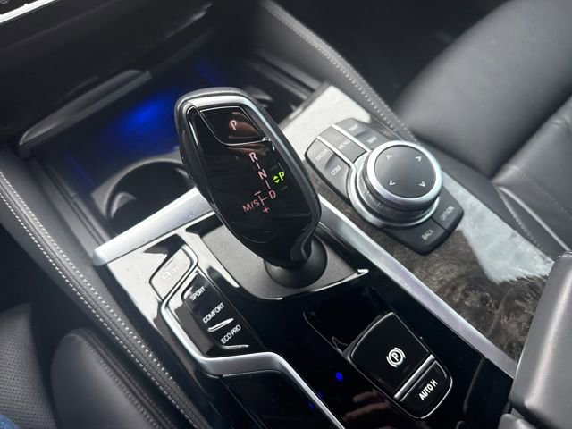 Used 2022 BMW 540i xDrive w/ Executive Package image 32