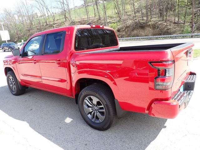 Used 2025 Nissan Frontier SV AWD/4WD image 9