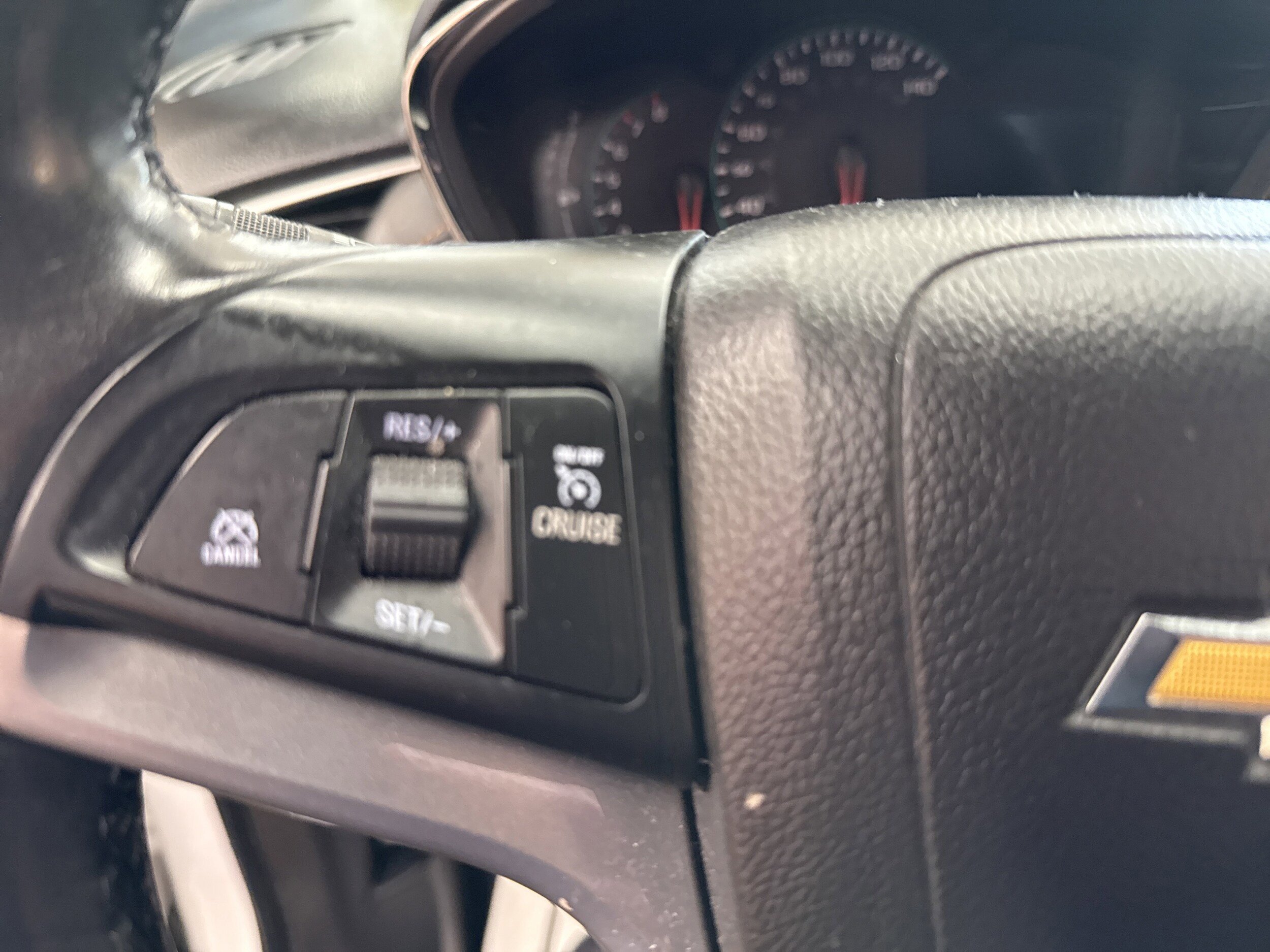 Used 2018 Chevrolet Trax LT w/ LT Convenience Package FWD image 39