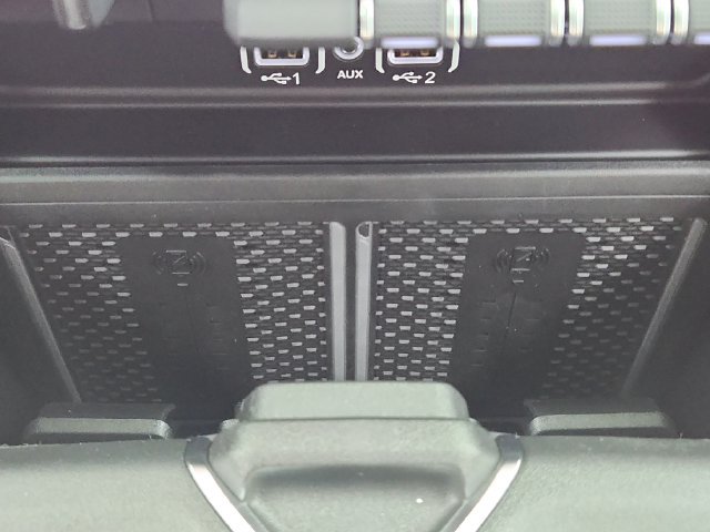 New 2026 RAM 2500 Laramie AWD/4WD image 38
