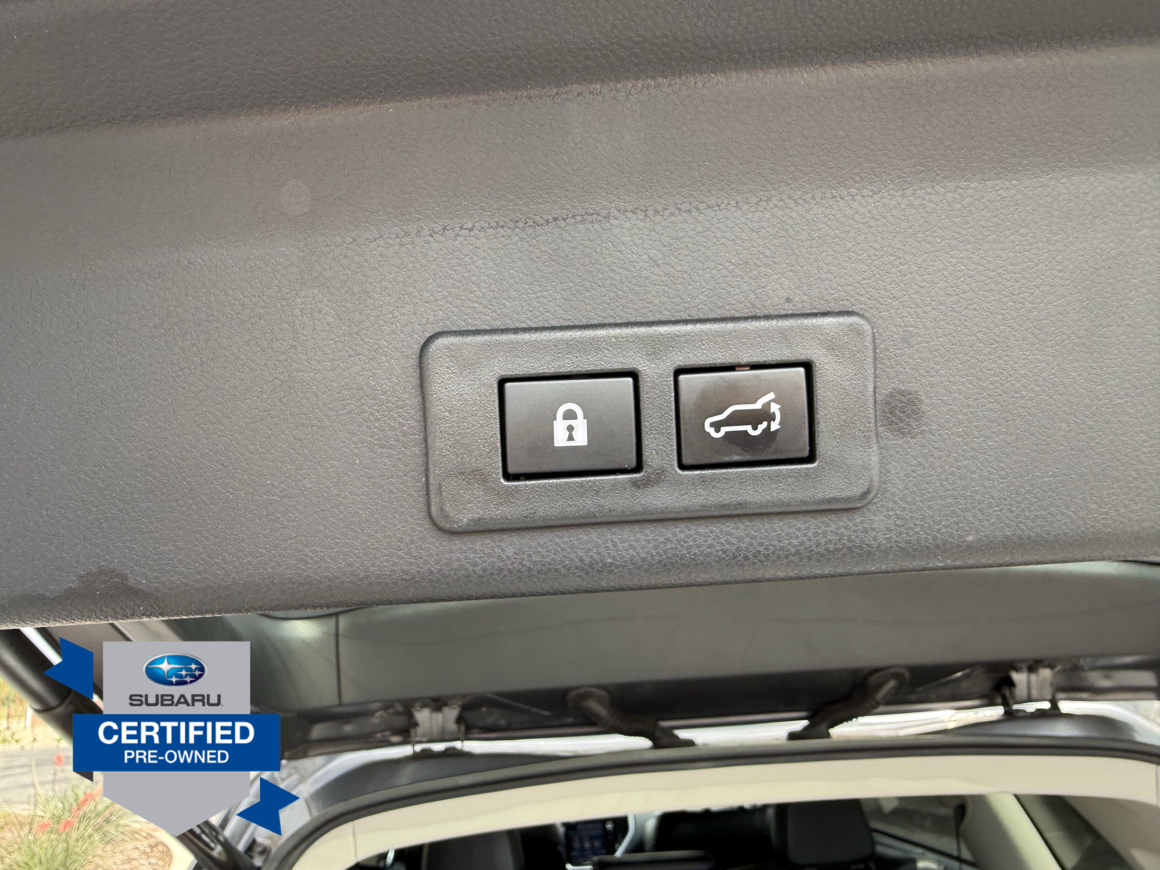 Used 2023 Subaru Ascent Limited AWD/4WD image 10