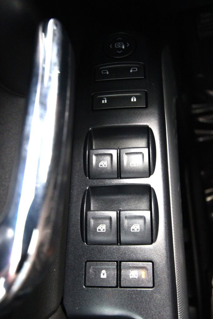Used 2019 Chevrolet Silverado 2500 LT AWD/4WD image 24