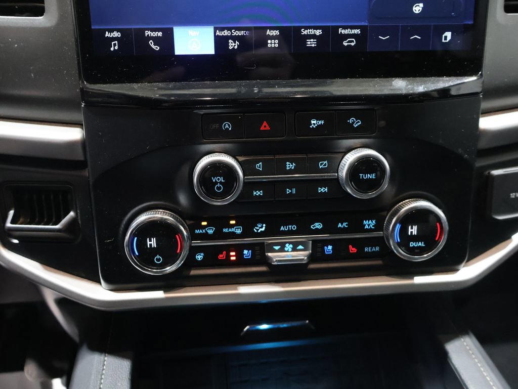 Used 2024 Ford Expedition XLT image 31