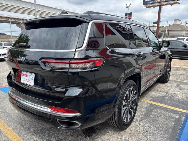 Used 2022 Jeep Grand Cherokee L Overland w/ Luxury Tech Group IV AWD/4WD image 5