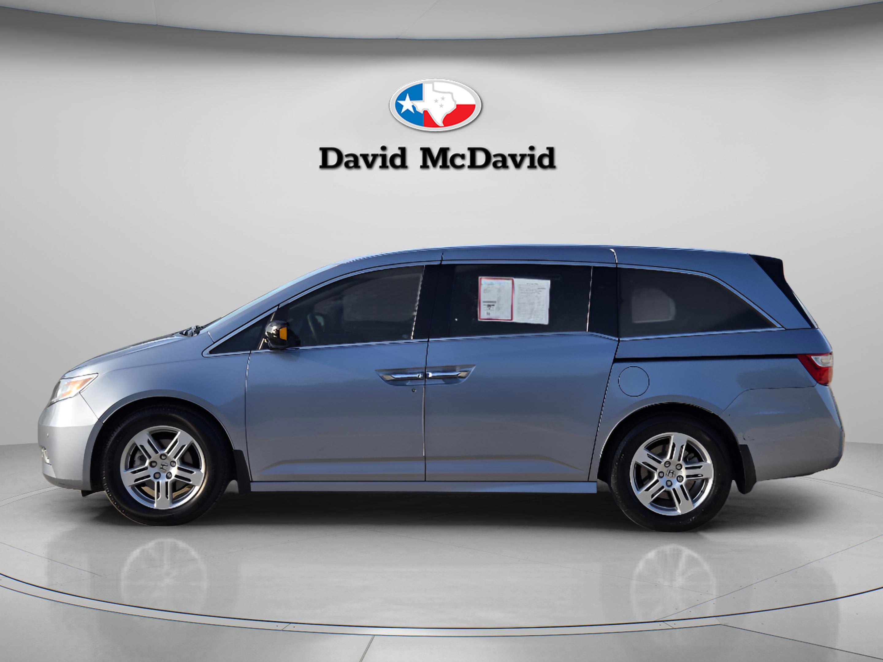 Used 2013 Honda Odyssey Touring image 2