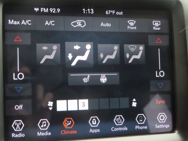 Used 2022 Jeep Cherokee Latitude w/ Comfort Safety Group AWD/4WD image 36