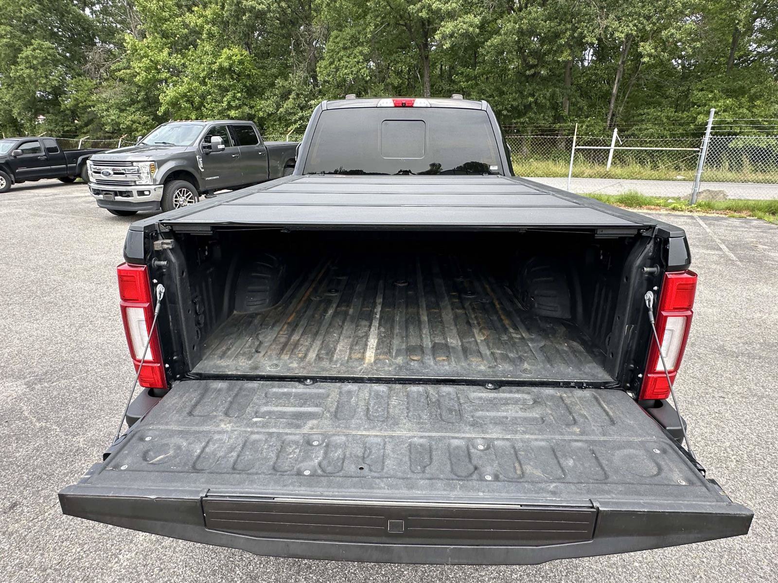 Used 2022 Ford F450 Platinum w/ FX4 Off-Road Package AWD/4WD image 34