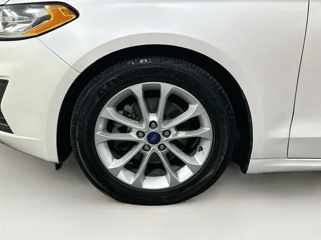 Used 2020 Ford Fusion SE FWD image 34