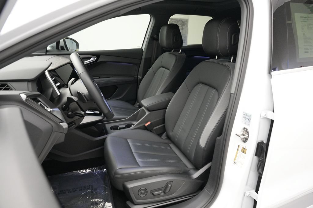 Certified 2023 Audi Q4 e-tron Premium Plus w/ Premium Plus AWD/4WD image 6