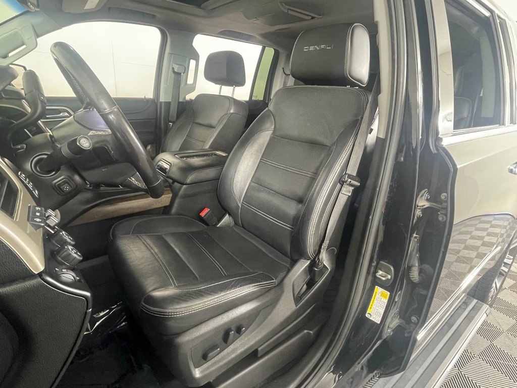 Used 2018 GMC Yukon XL Denali w/ Denali Ultimate Package image 21