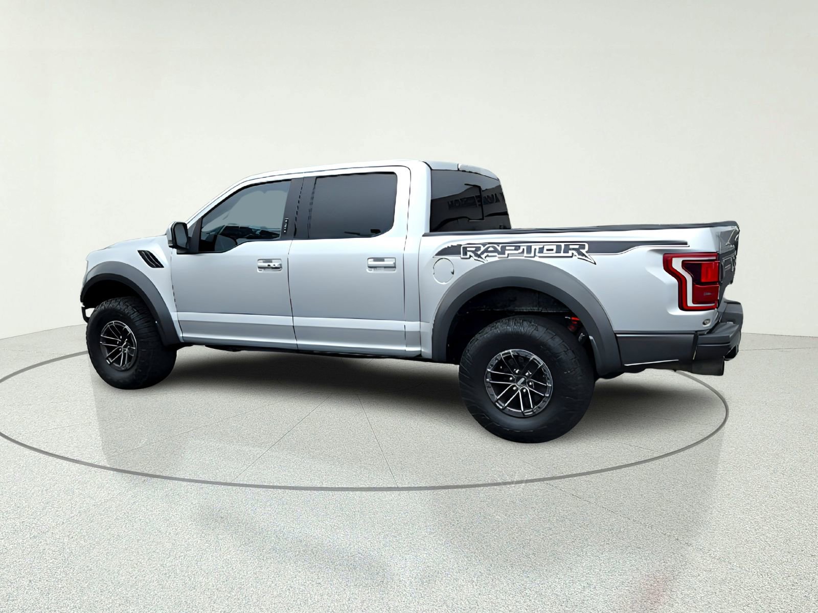 Used 2019 Ford F150 Raptor w/ Equipment Group 802A Luxury AWD/4WD image 5