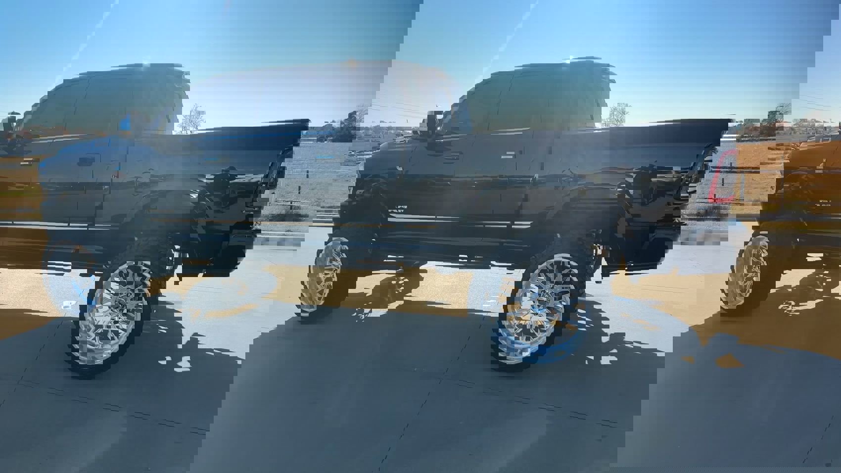 Used 2022 RAM 2500 Limited image 7