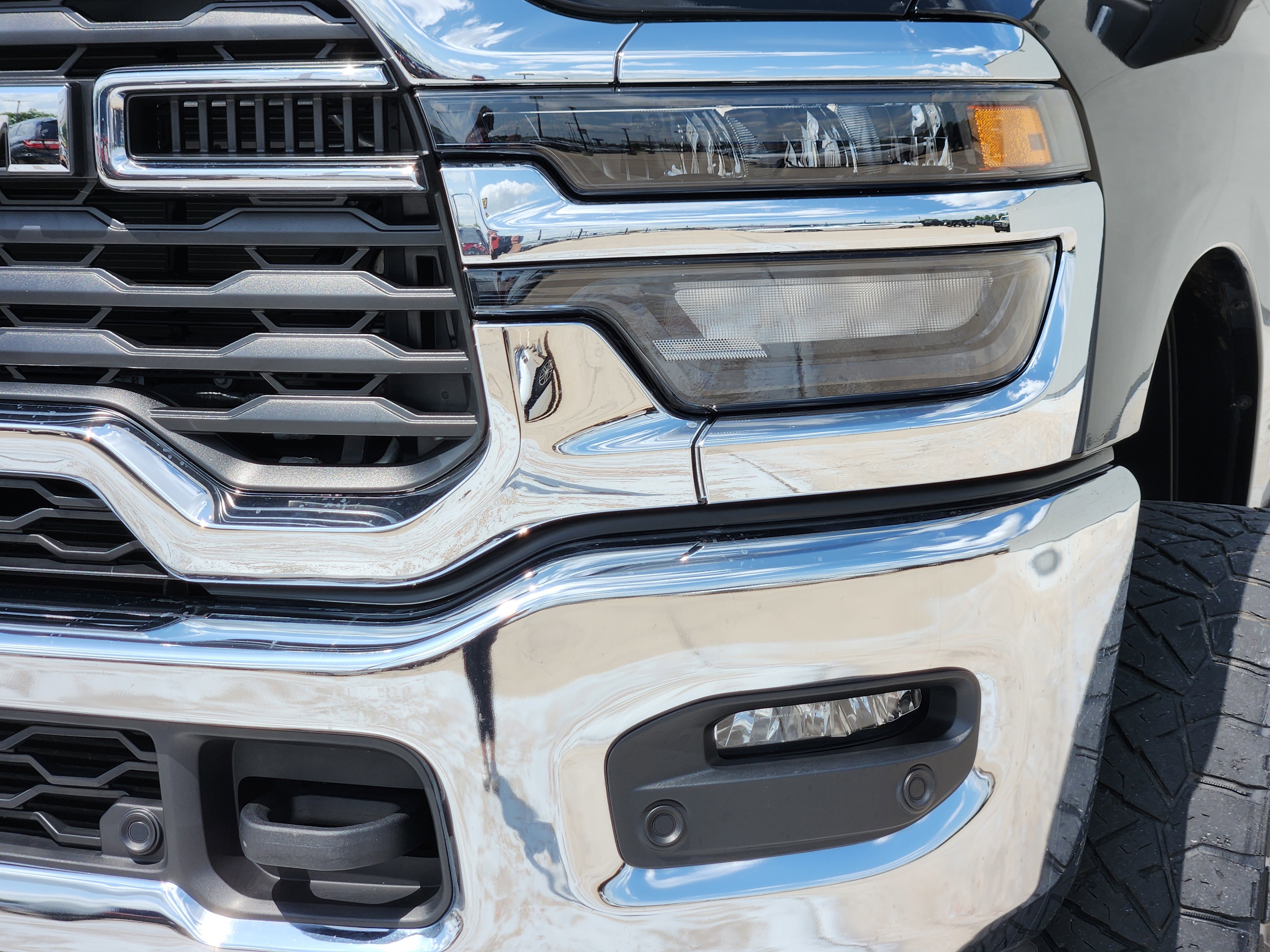 Used 2025 RAM 2500 Tradesman AWD/4WD image 11