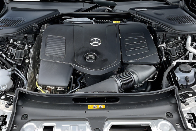 Used 2025 Mercedes-Benz E 350 Sedan image 27
