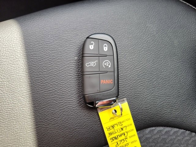 New 2026 Jeep Compass Latitude image 20