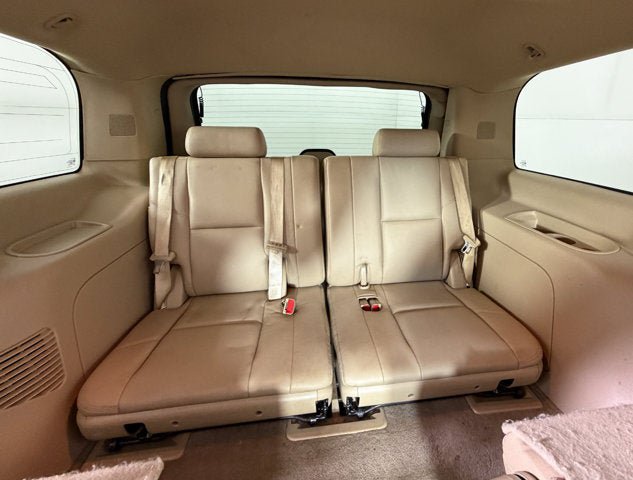 Used 2012 Cadillac Escalade AWD image 7