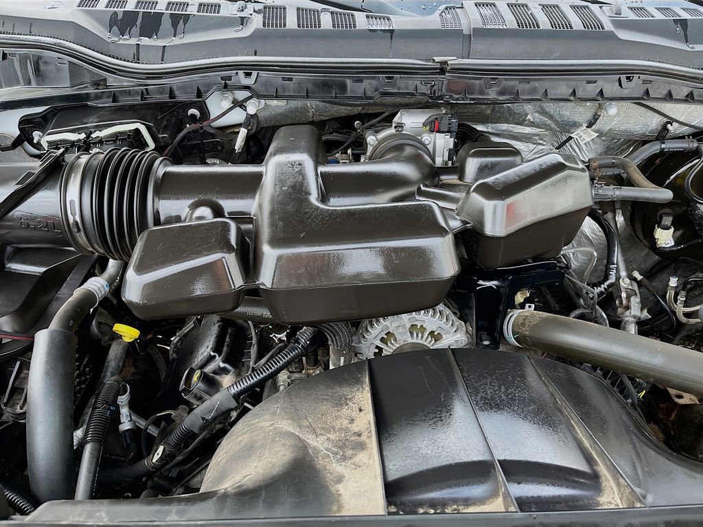 Used 2019 Ford F250 Lariat w/ Chrome Package image 29