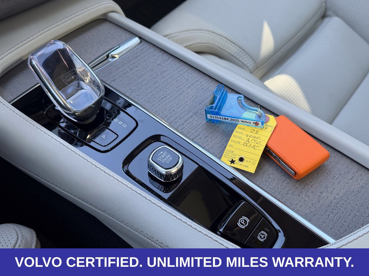 Certified 2025 Volvo XC90 T8 Ultra w/ Protection Package Premier AWD/4WD image 25