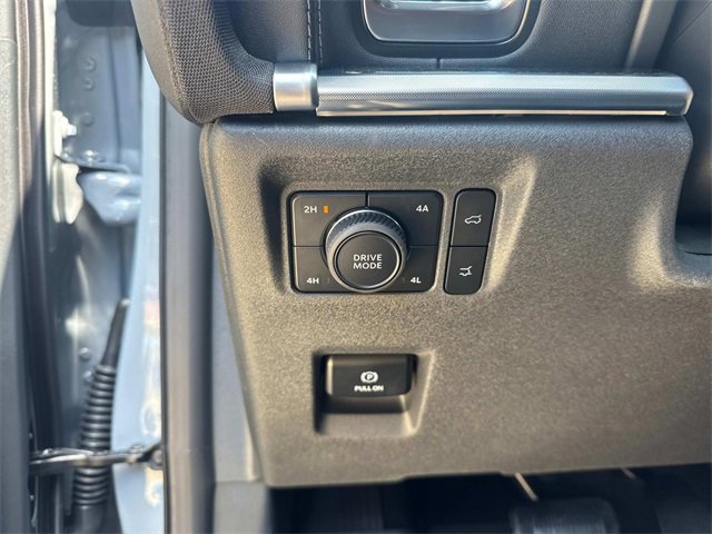 New 2025 Ford Expedition Max Platinum w/ Stealth Performance Package image 22