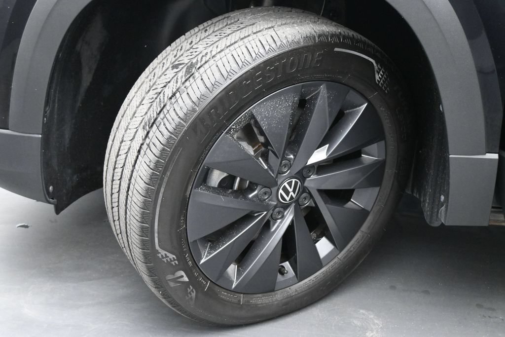 Used 2022 Volkswagen Taos S w/ IQ Drive S Package FWD image 16