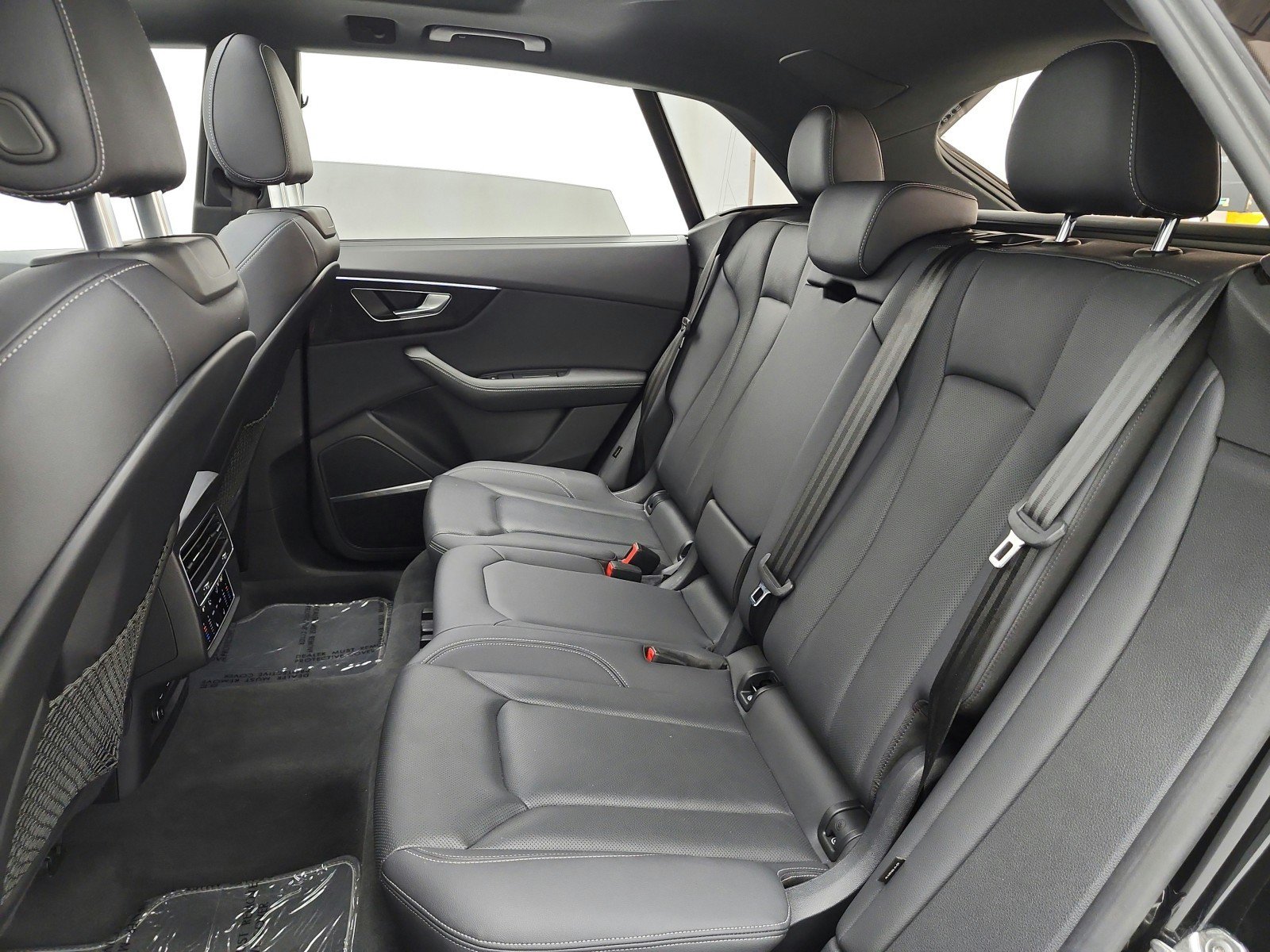 Used 2023 Audi Q8 Premium Plus w/ Premium Plus Package AWD/4WD image 15