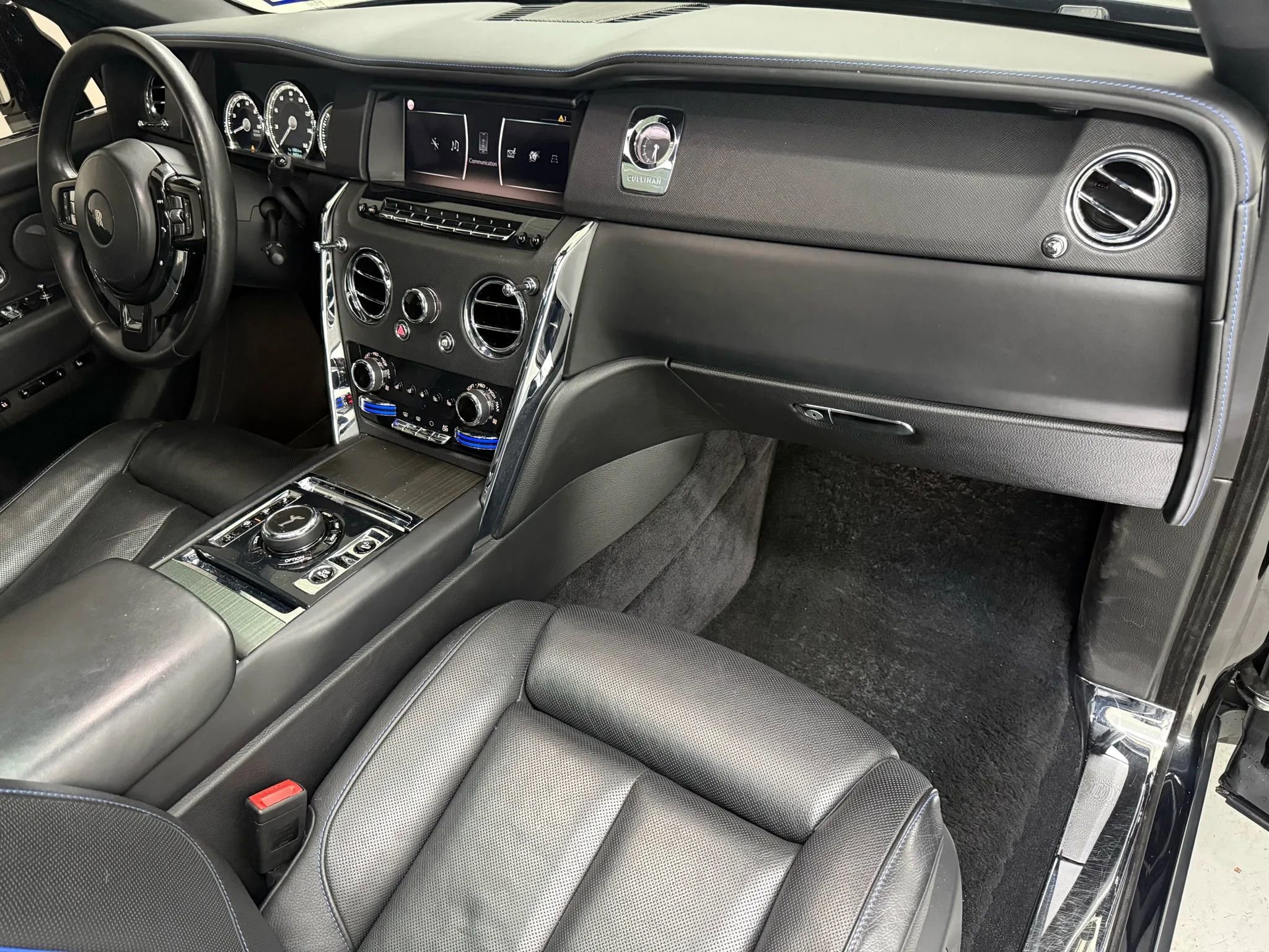 Used 2019 Rolls-Royce Cullinan image 9
