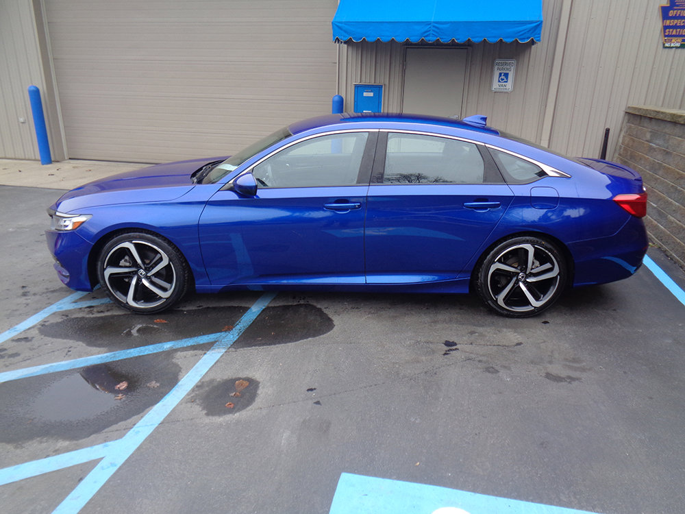 Used 2020 Honda Accord Sport image 3