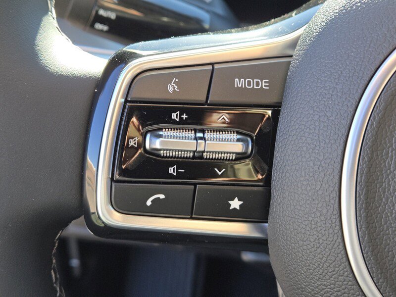New 2025 Kia Sorento S image 14