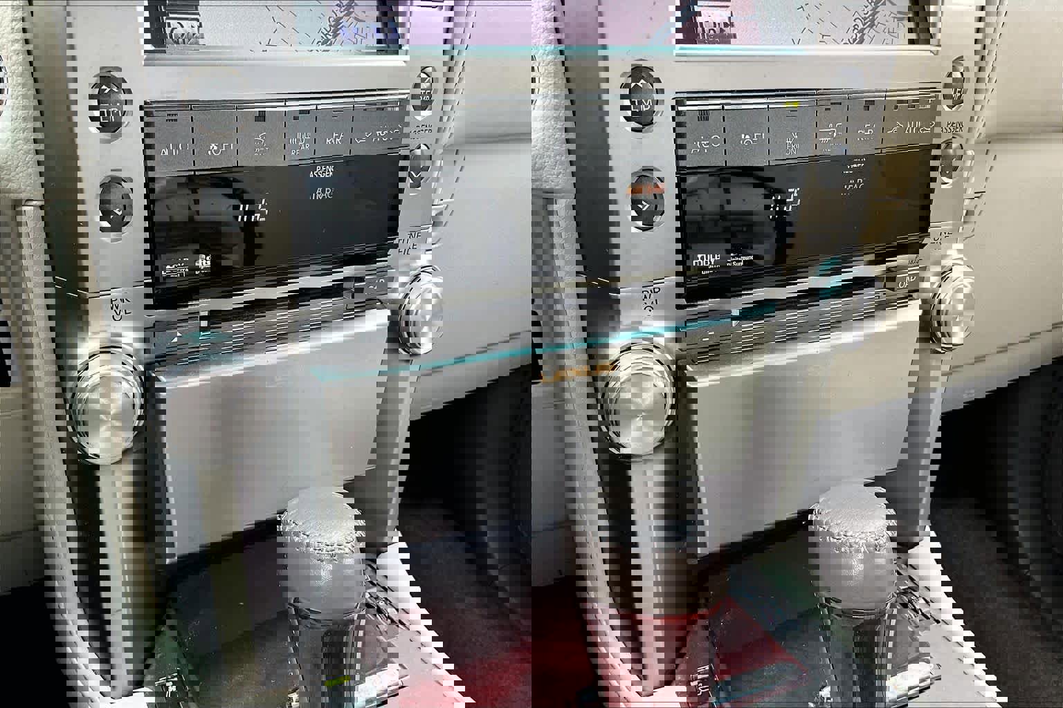 Used 2011 Lexus GX 460 w/ Comfort Plus Pkg AWD/4WD image 31