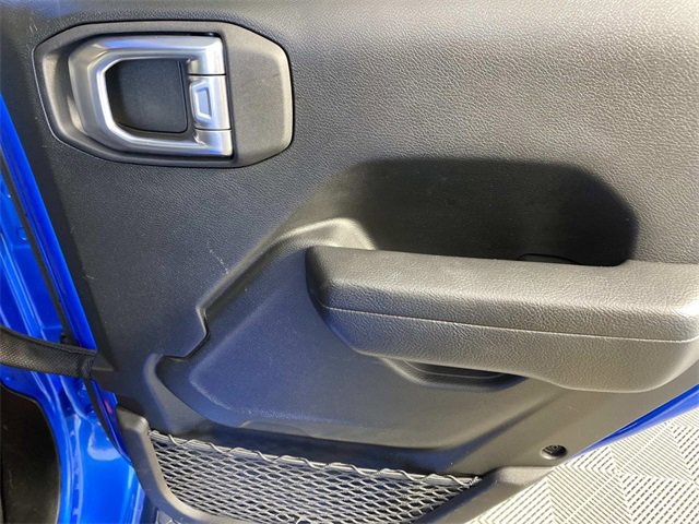 Used 2023 Jeep Wrangler Unlimited Rubicon w/ LED Lighting Group image 25