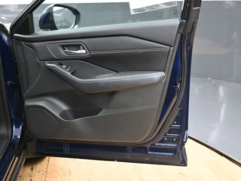 Used 2024 Nissan Rogue SL w/ SL Premium Package AWD/4WD image 37