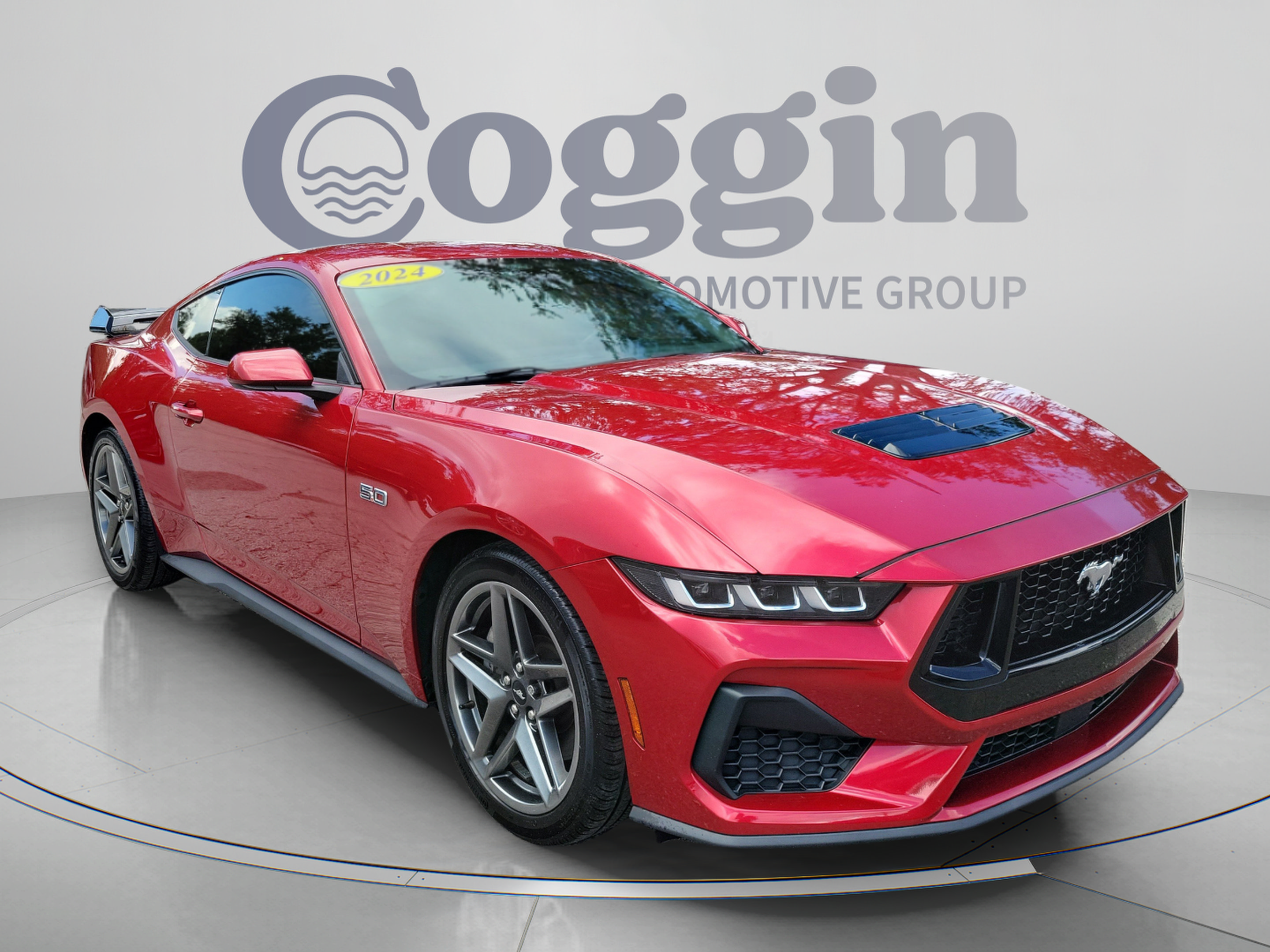 Used 2024 Ford Mustang GT RWD image 4