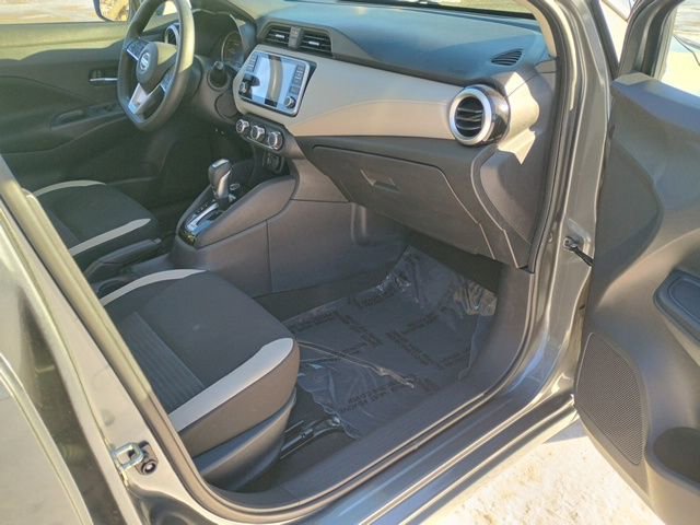 Used 2021 Nissan Versa SV image 13