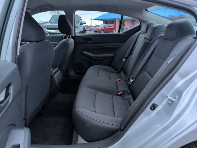 Used 2025 Nissan Altima 2.5 SV AWD/4WD image 23
