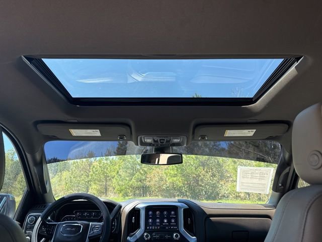 Used 2019 GMC Sierra 1500 SLT w/ SLT Premium Plus Package AWD/4WD image 18