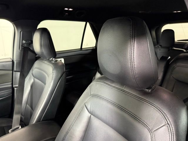 Used 2020 Ford Explorer XLT RWD image 17