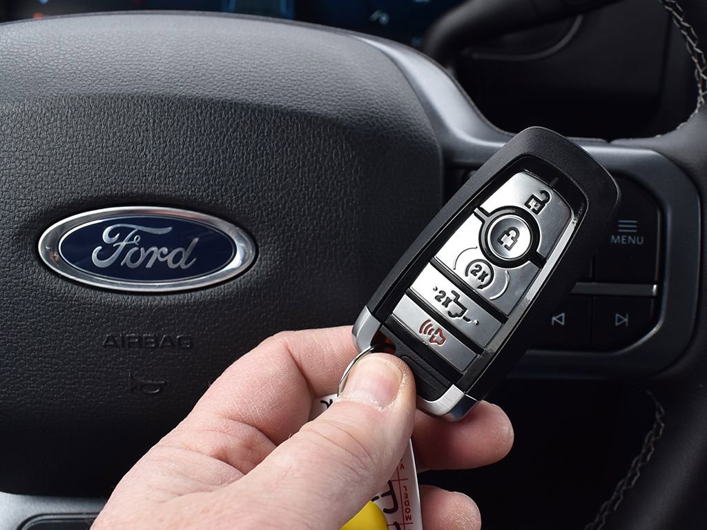 New 2026 Ford F250 Lariat w/ Chrome Package image 11