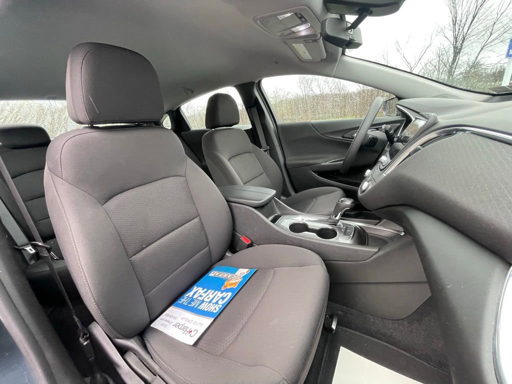 Used 2020 Chevrolet Malibu LT image 11