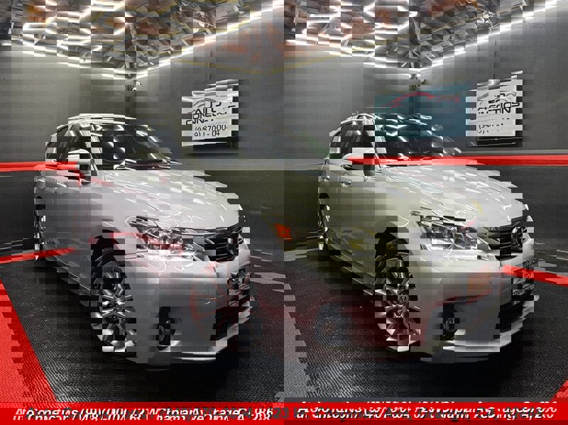 Used 2012 Lexus CT 200h image 1