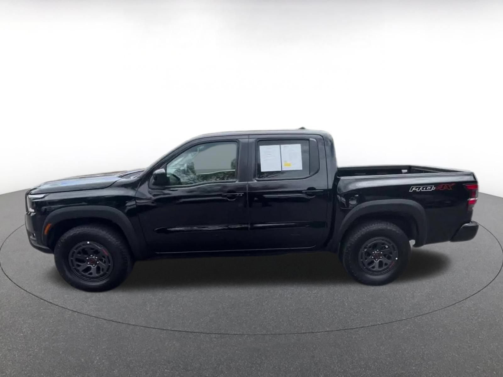 Used 2026 Nissan Frontier PRO-4X AWD/4WD image 9