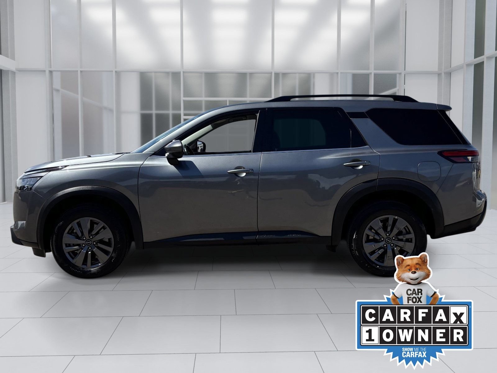 Certified 2025 Nissan Pathfinder SV FWD image 3
