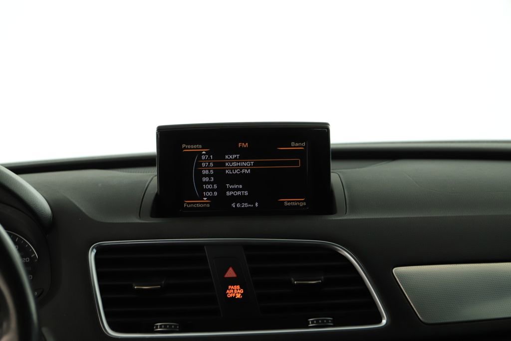 Used 2018 Audi Q3 2.0T Premium w/ Convenience Package image 19