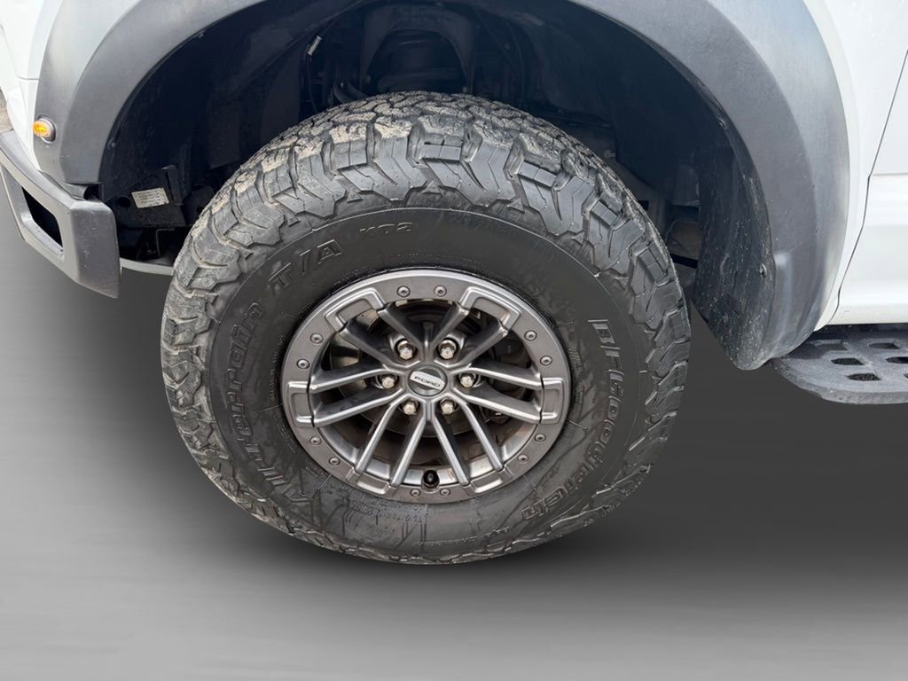 Used 2019 Ford F150 Raptor w/ Equipment Group 802A Luxury AWD/4WD image 11
