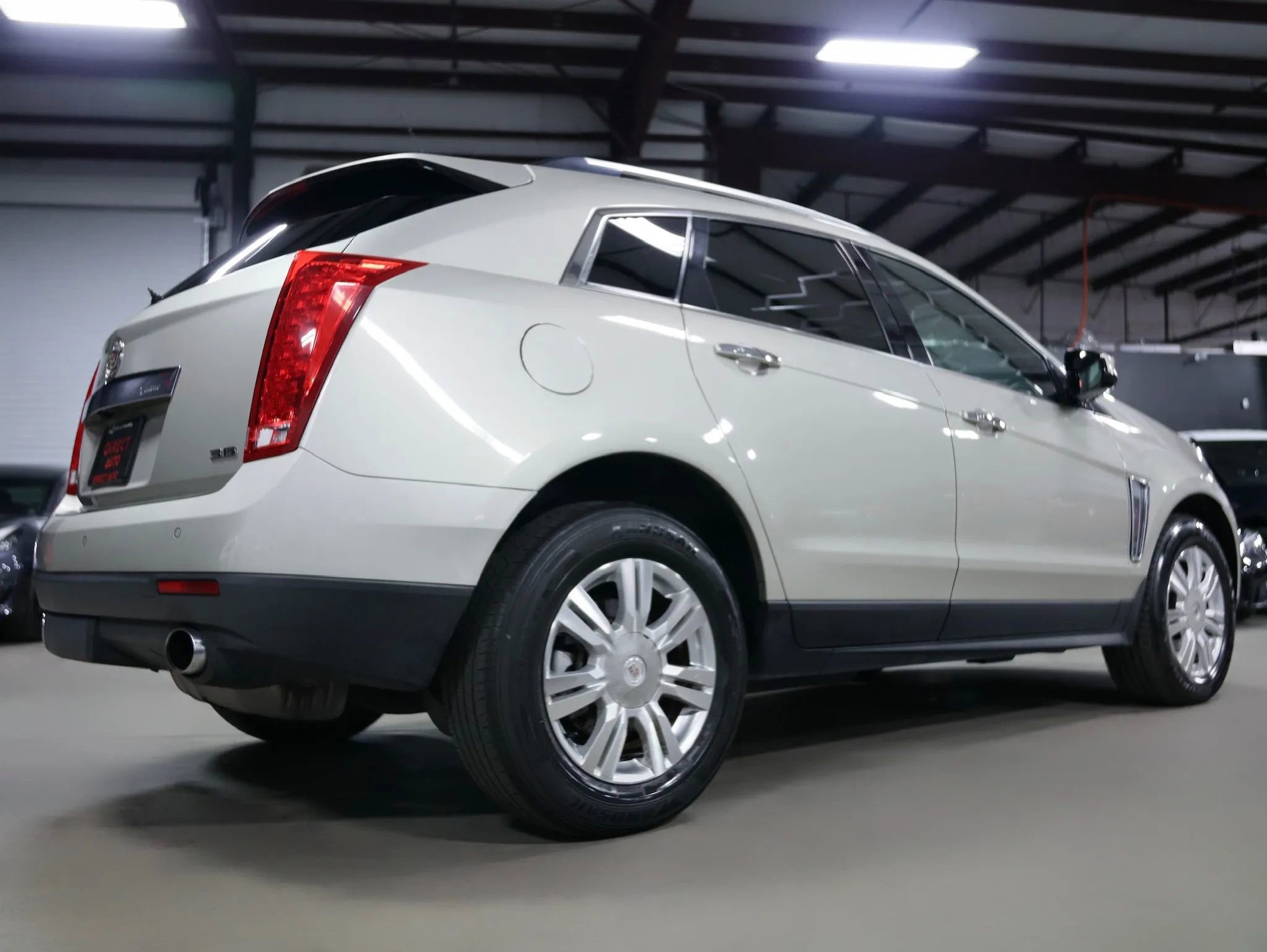 Used 2014 Cadillac SRX Luxury w/ Driver Awareness Package image 11