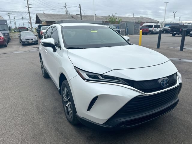 Used 2023 Toyota Venza LE AWD/4WD image 11